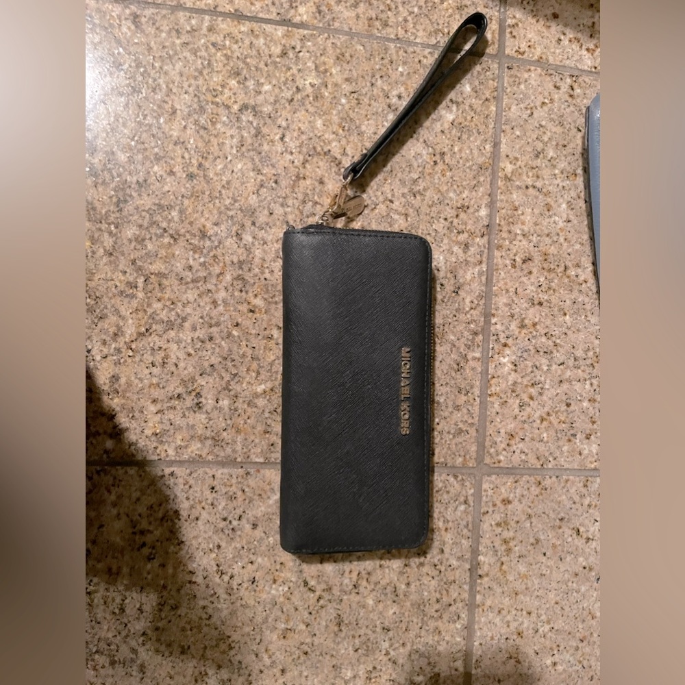 Black Michael Kors Wallet